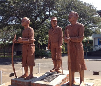 Statue of Chuma and Susi with David Livingstone